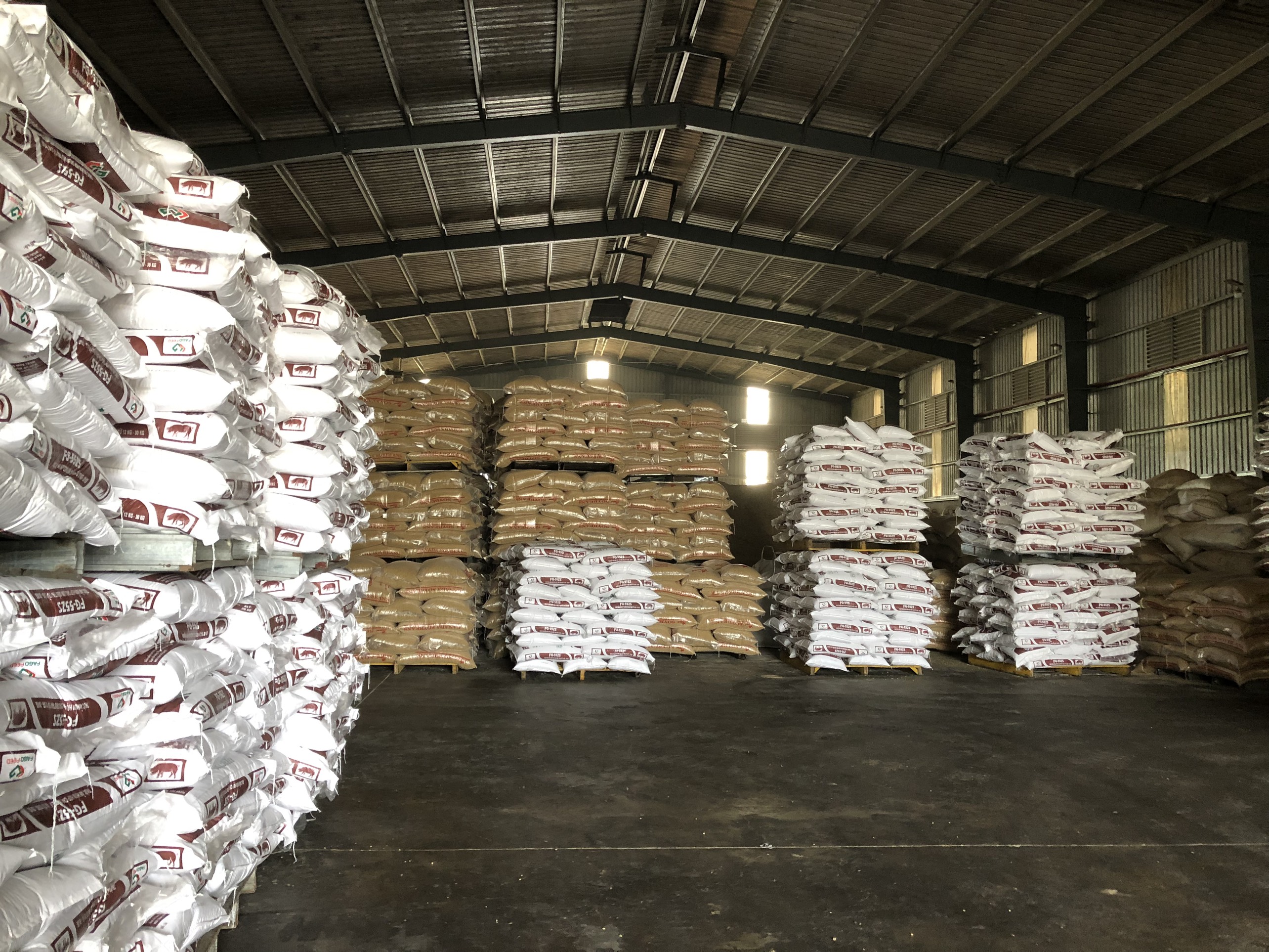 Nguồn nguyên liệu chế biến thức ăn chăn nuôi dồi dào và đảm bảo chất lượng tại nhà máy Fago