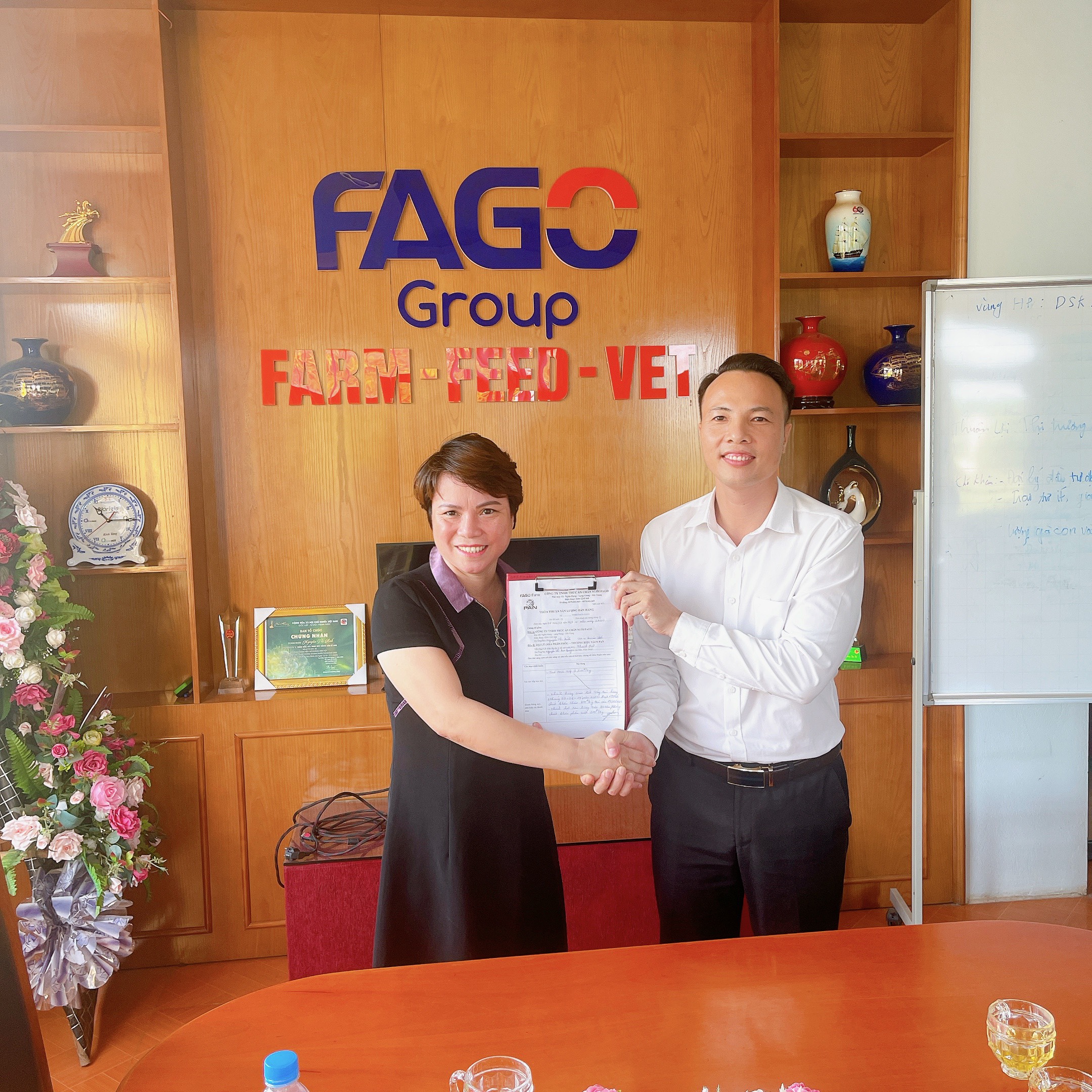 Nguyễn Thị Kim Quý - Đại lý chuyên phân phối thức ăn chăn nuôi Fago ký sản lượng cam kết lớn